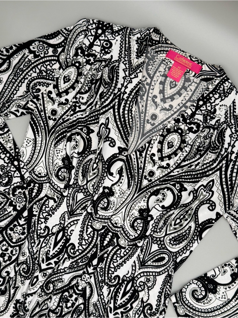 Catherine Malandrino Long Sleeve Top Women’s XS Black White Paisley V-Neck